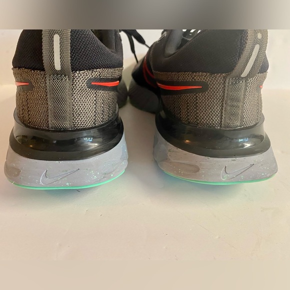 Nike React Infinity Running Shoes.Size 11.5 in excellent condition. - Picture 3 of 11